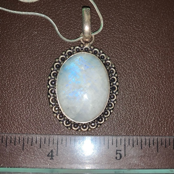 Blue Moonstone Vintage Necklace - Picture 6 of 7